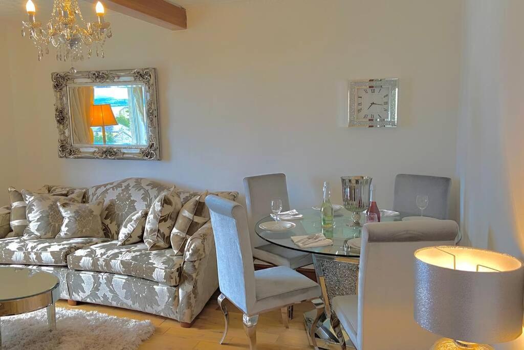 Beautiful Sea View 2 Bed Home Port Glasgow Exterior foto